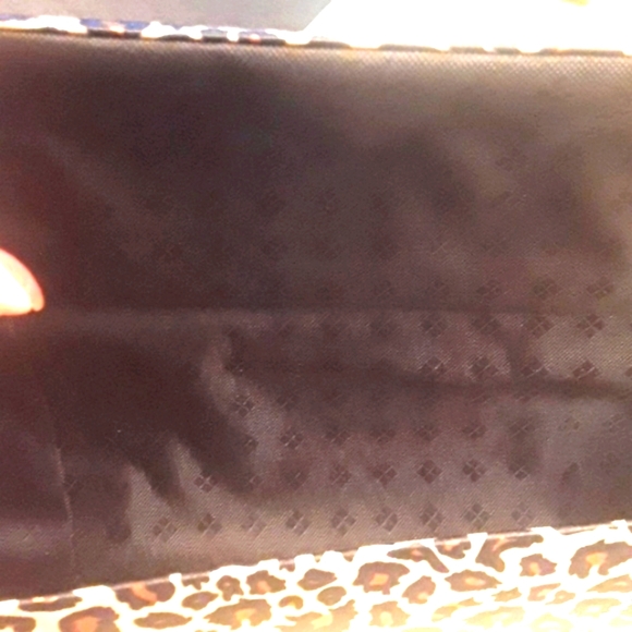 Vintage Clutch!!!! - Picture 5 of 7